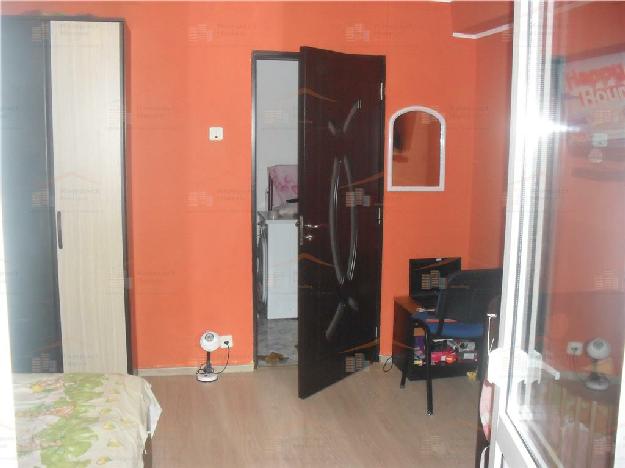 Apartament 3 camere de vanzare Militari - Apusului - Pret | Preturi Apartament 3 camere de vanzare Militari - Apusului