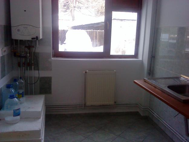 Campina, ap 2 cam, renovat, 32000 E - Pret | Preturi Campina, ap 2 cam, renovat, 32000 E