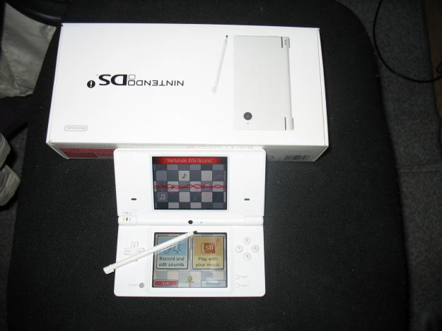 VAND NINTENDO DSI - Pret | Preturi VAND NINTENDO DSI