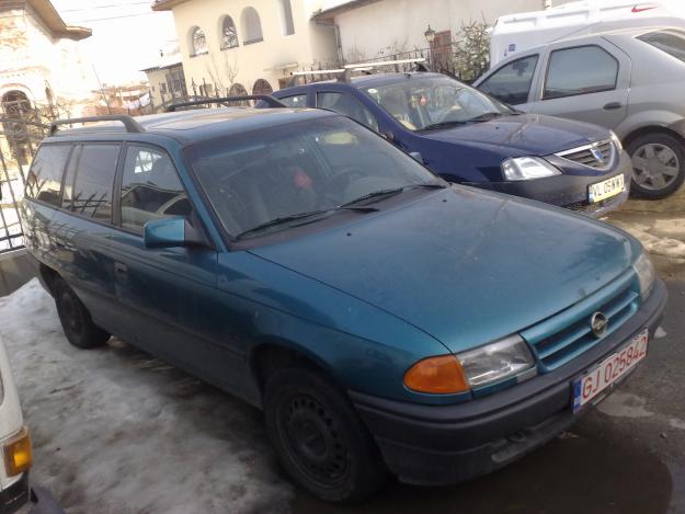 vand sau dezmenbrez opel astra caravan - Pret | Preturi vand sau dezmenbrez opel astra caravan