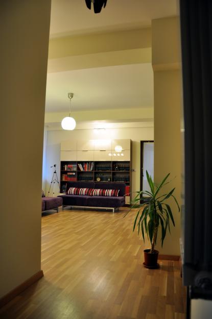 Apartament 3 camere de vanzare in vila - Pret | Preturi Apartament 3 camere de vanzare in vila